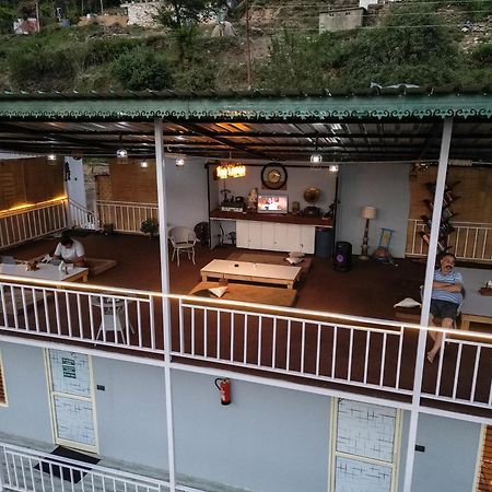 The Rare One'S Mukteshwar - Resort & Cafe ภายนอก รูปภาพ