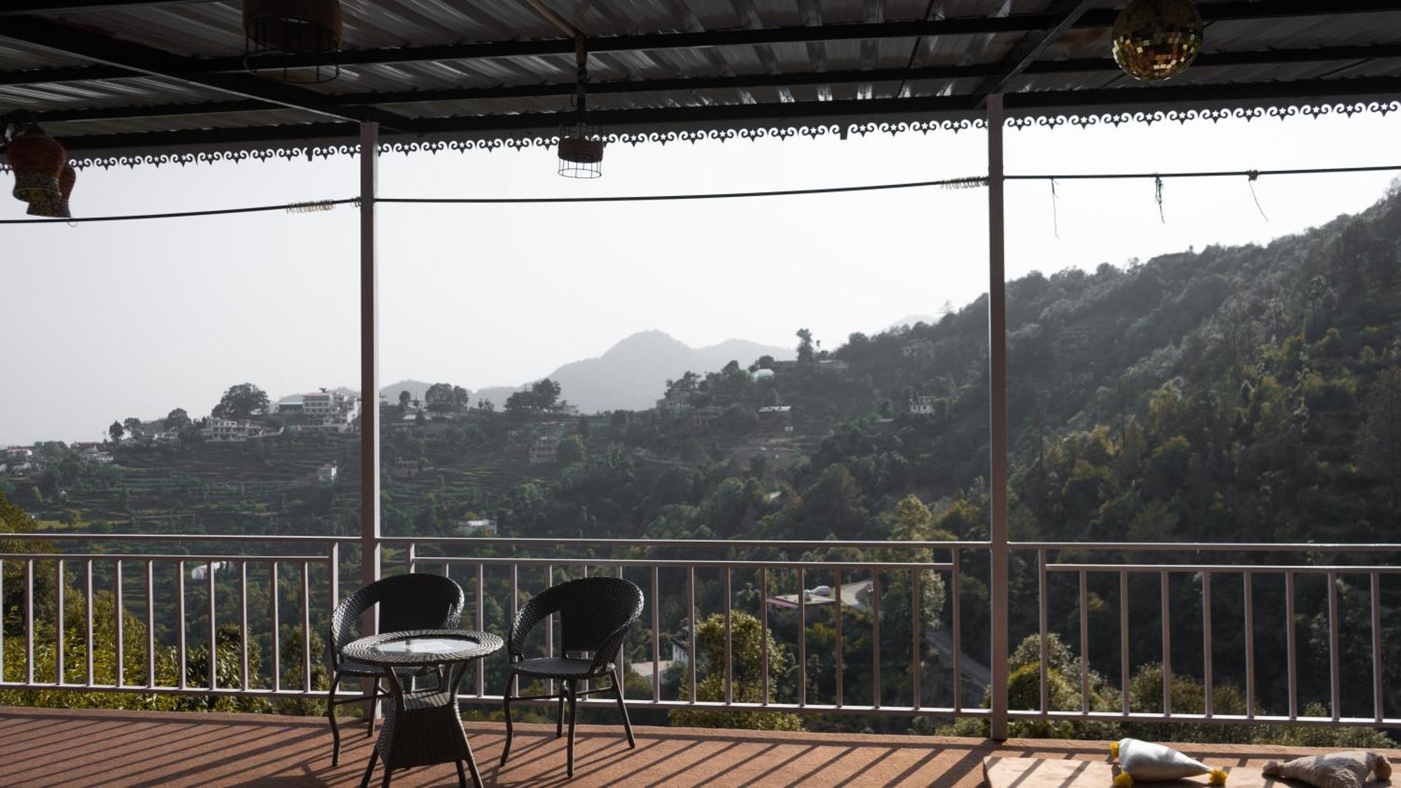 The Rare One'S Mukteshwar - Resort & Cafe ภายนอก รูปภาพ