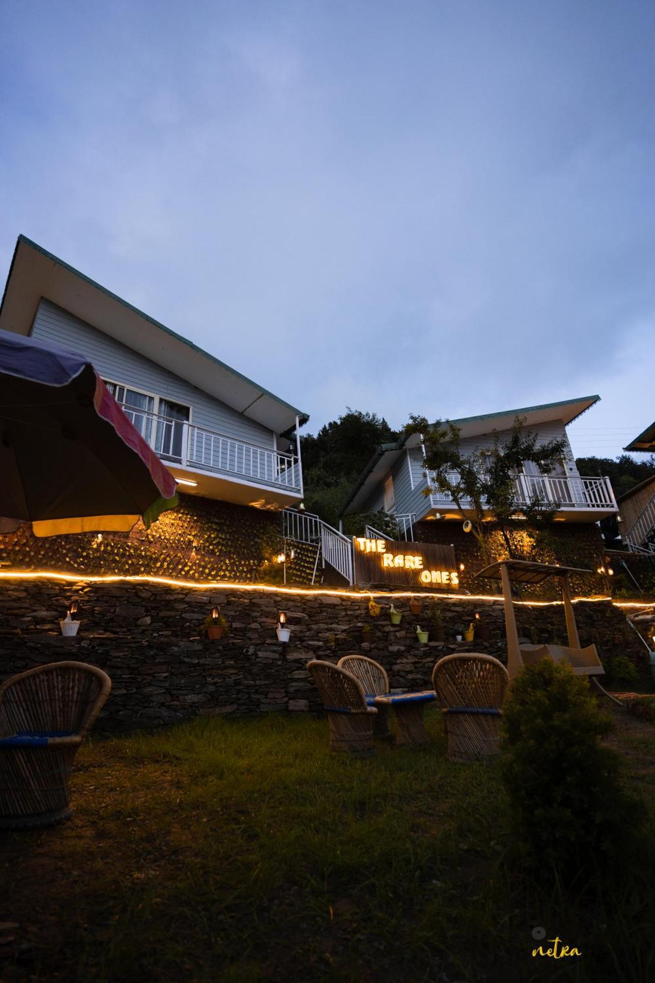 The Rare One'S Mukteshwar - Resort & Cafe ภายนอก รูปภาพ