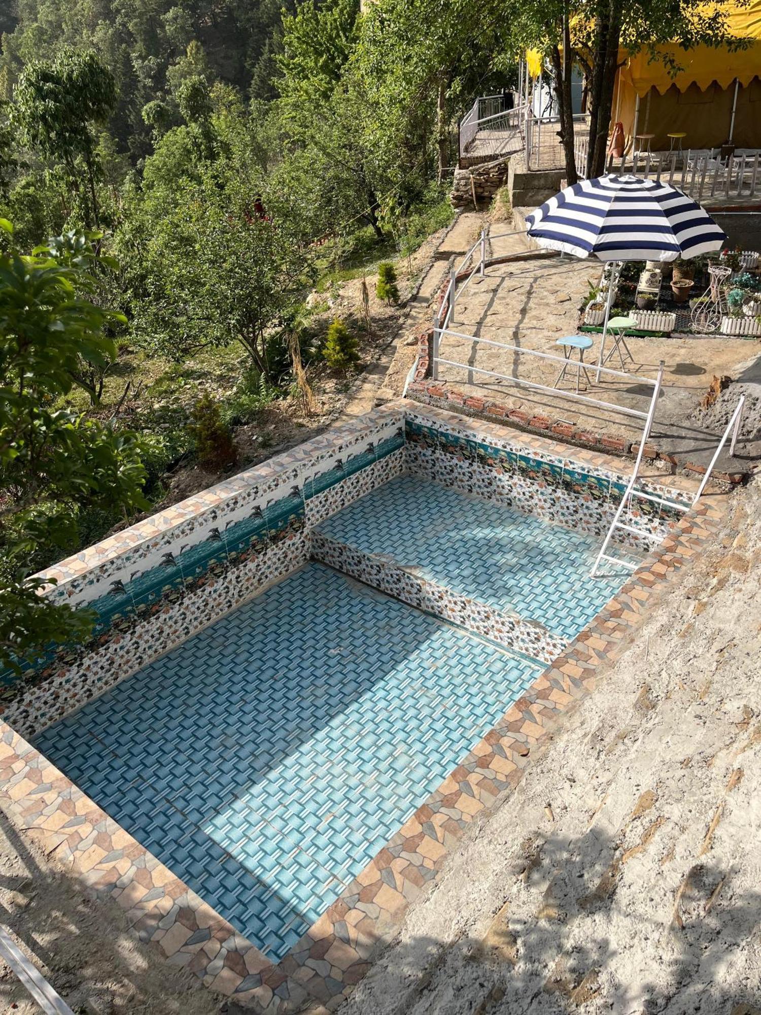 The Rare One'S Mukteshwar - Resort & Cafe ภายนอก รูปภาพ
