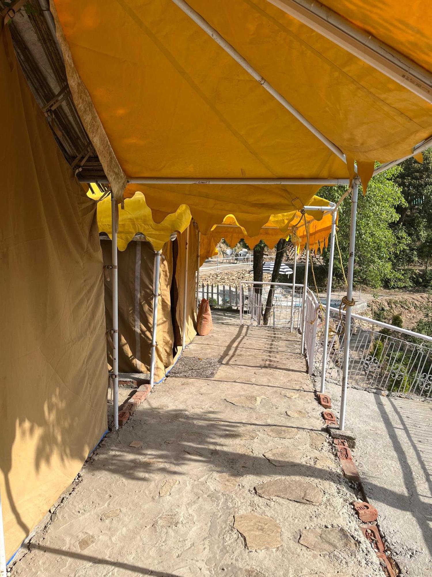 The Rare One'S Mukteshwar - Resort & Cafe ภายนอก รูปภาพ