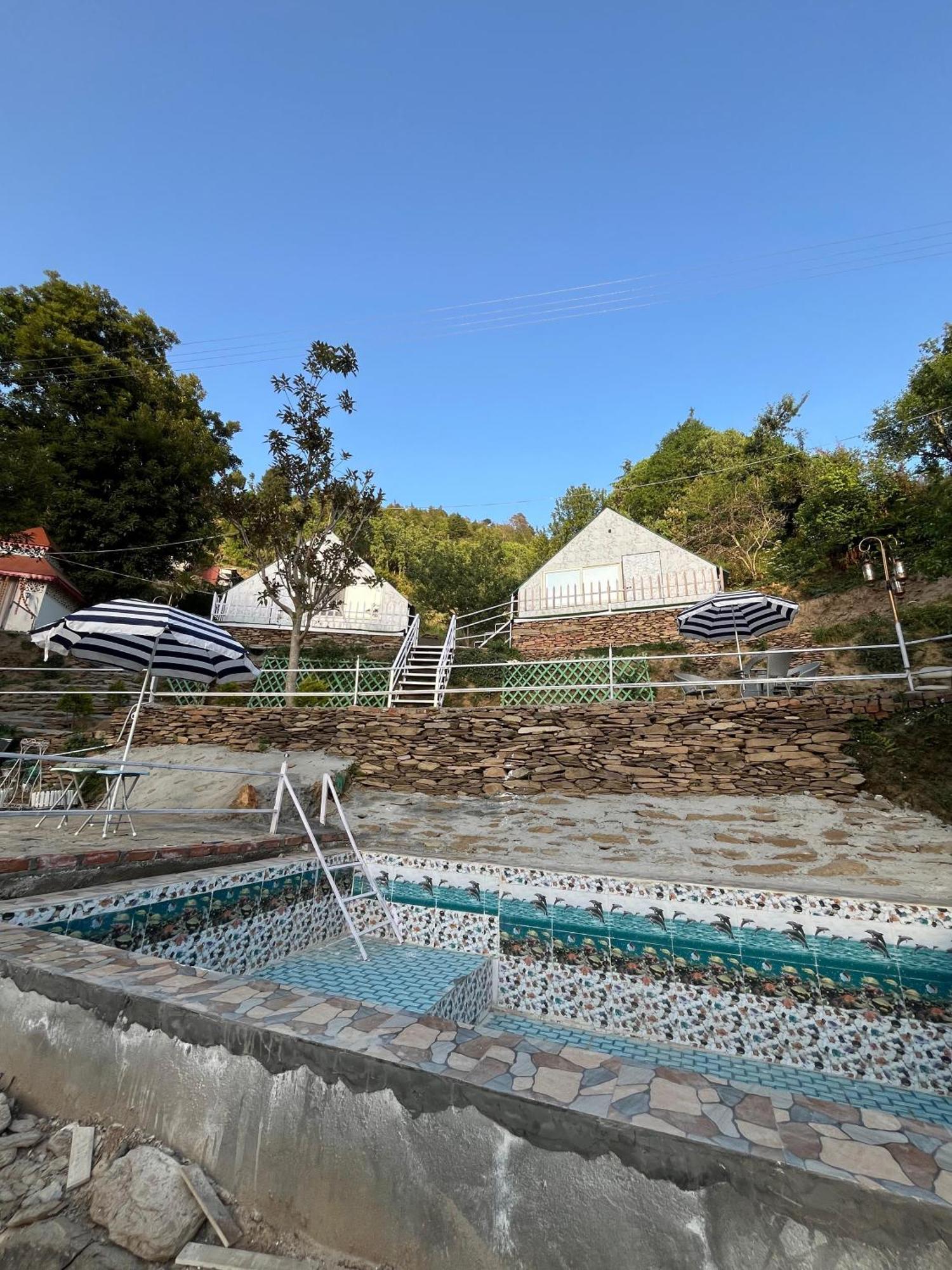 The Rare One'S Mukteshwar - Resort & Cafe ภายนอก รูปภาพ
